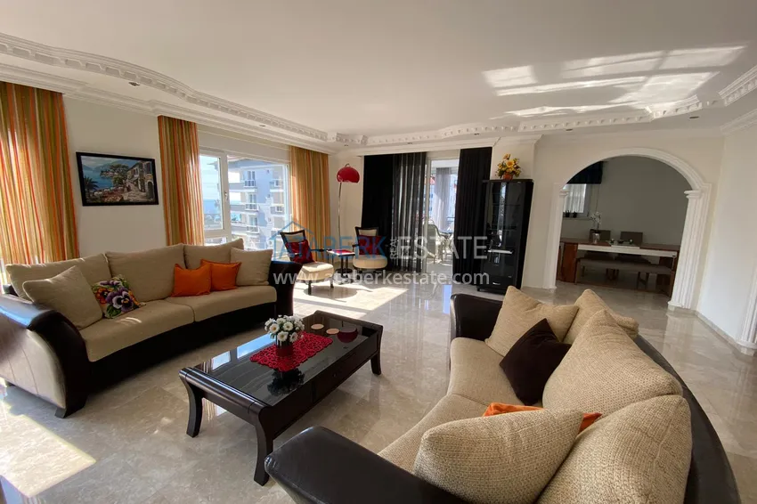 Приобрести Квартира 3+1 меблированная с видом на море и горы в комплексе на первой береговой, Кестель – Алания 3