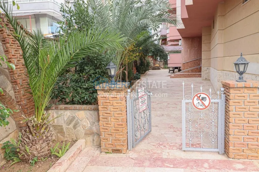 Просторная двухкомнатная квартира с мебелью и тремя балконами – центр Алании, Дамлаташ 3 