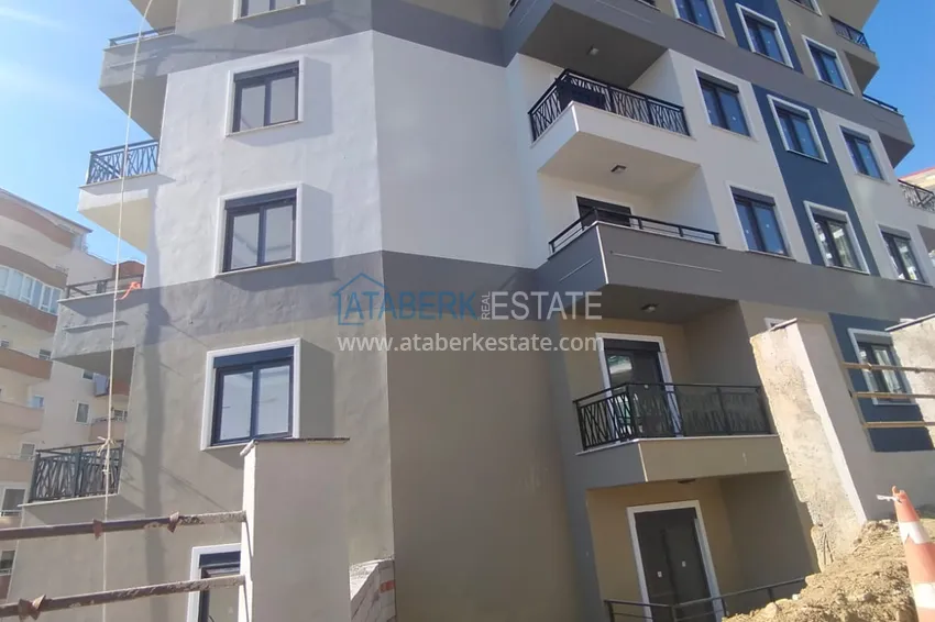 Квартира с чистовой отделкой от собственника в новостройке – Алания, район Махмутлар 3 