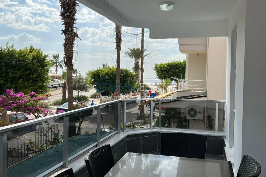 Квартира 2+1 с видом на море после ремонта с новой мебелью в районе Оба, Алания 1 