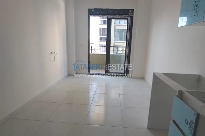 Приобрести Квартира с чистовой отделкой от собственника в новостройке – Алания, район Махмутлар 4 