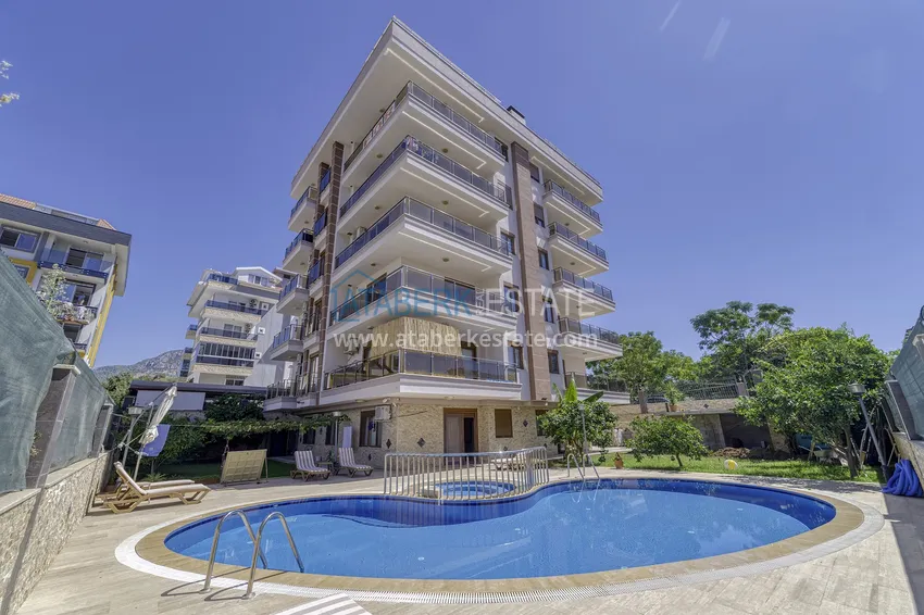 Квартира 3+1 в районе Кестель после ремонта с отдельной кухней в 150 м от моря  5 