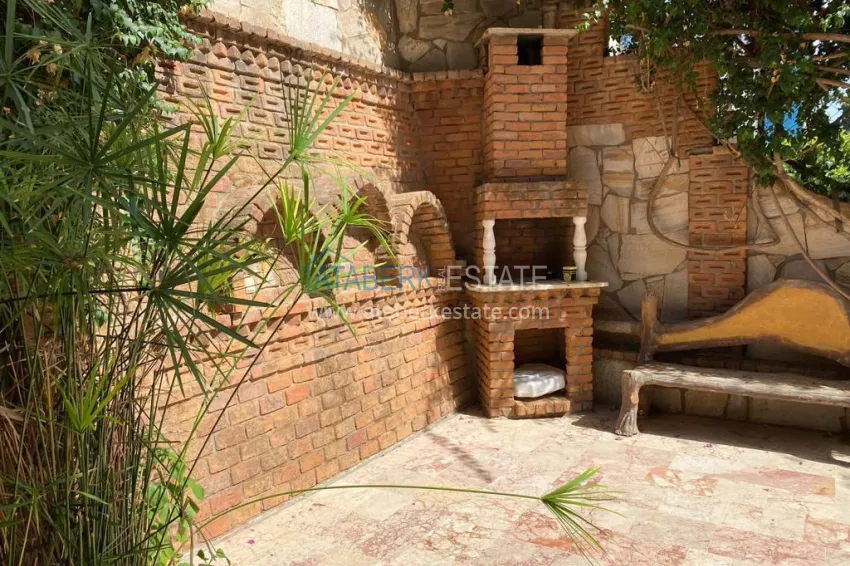 Квартира 2+1 в центре Алании с новой современной мебелью и открытым видом из окна. Недвижимость подходит для ВНЖ 5 