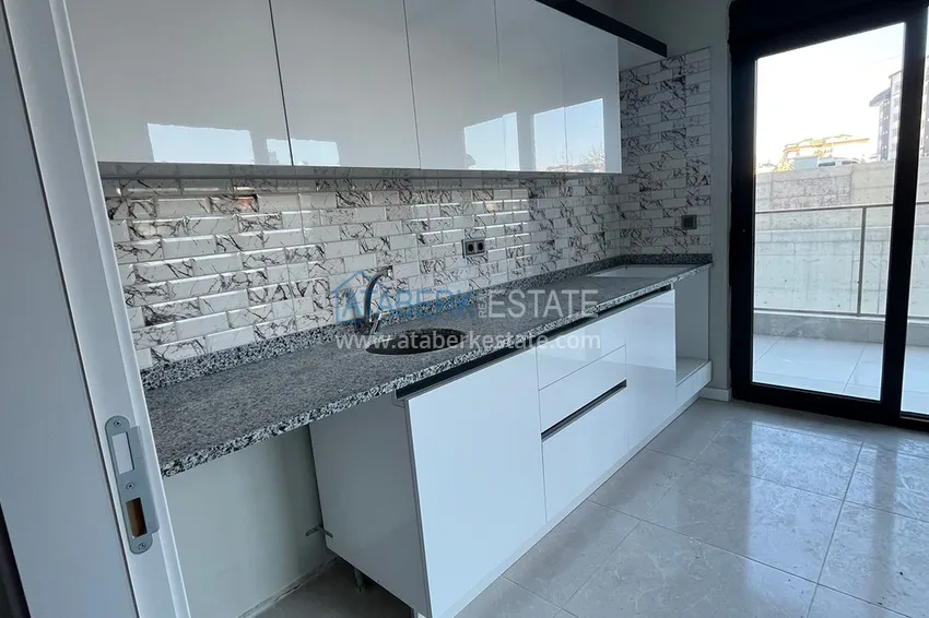 Приобрести Трехкомнатная квартира от собственника в новом комплексе - район Авсаллар, Алания 5 