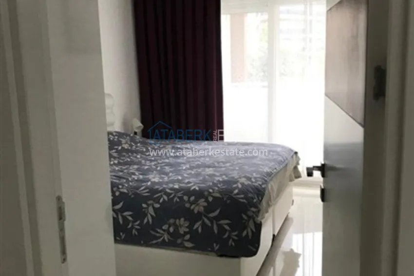 Приобрести Квартира 1+1 меблированная с видом на горы, центр Алании район пляжа Клеопатра 6 