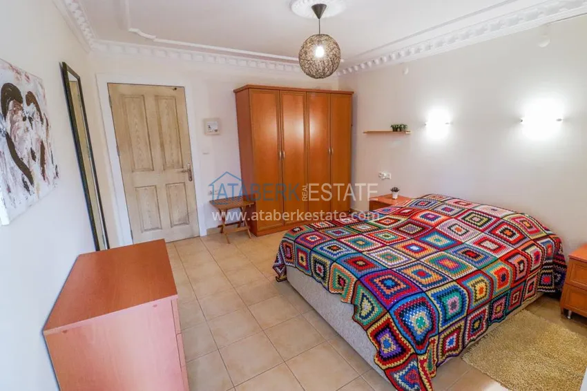 Приобрести Просторная двухкомнатная квартира с мебелью и тремя балконами – центр Алании, Дамлаташ 7 