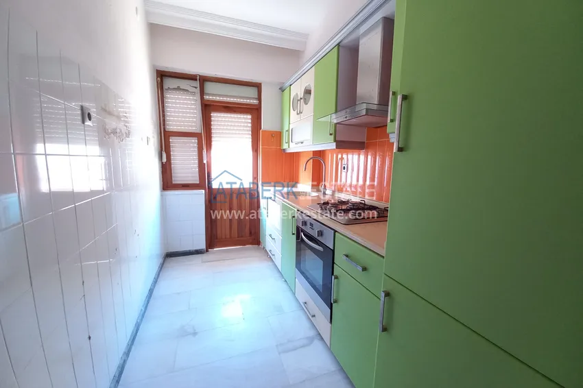 Приобрести Квартира в центре Алании с отдельной кухней и видом на горы в 150 м от пляжа Клеопатра 8 