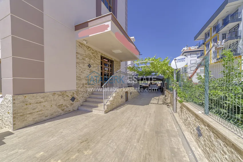 Квартира 3+1 в районе Кестель после ремонта с отдельной кухней в 150 м от моря  8 