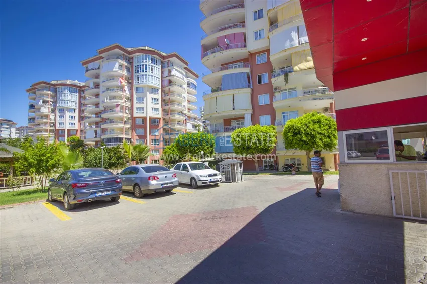 Квартира 2+1 с мебелью и застекленными балконами в районе Алании открытом для ВНЖ - Джикджилли 8 