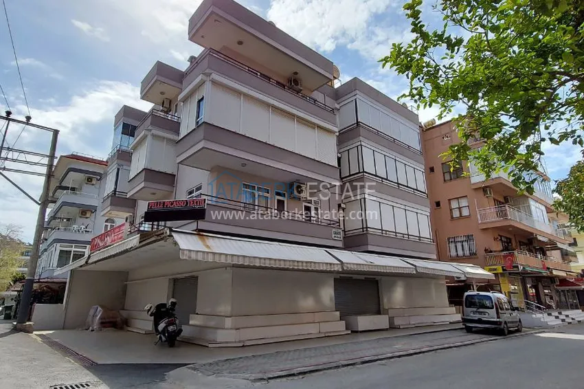 Трехкомнатная меблированная квартира в 250 мартах от моря – центр Алании 1 