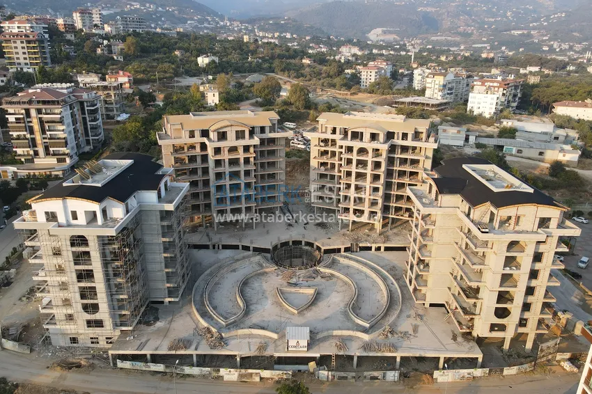 Квартиры просторных планировок в роскошной резиденции с отельной инфраструктурой – Оба, Чиплаклы 11 