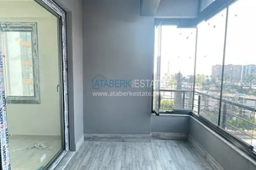 Приобрести Квартира 2+1 с чистовой отделкой, застекленным балконом, в новом ЖК в районе Тедже в Мерсине 10