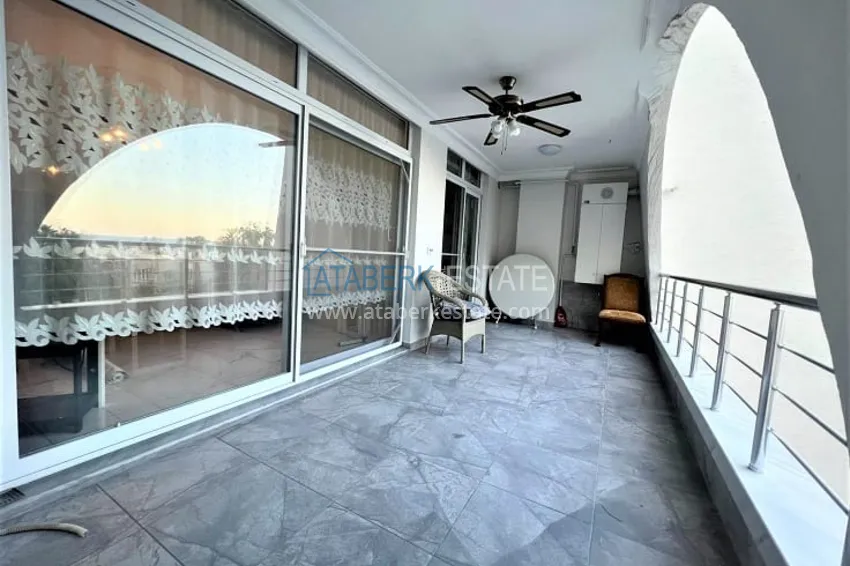 Приобрести Просторная четырехкомнатная квартира на первой береговой линии район Мезитли-Мерсин 14 