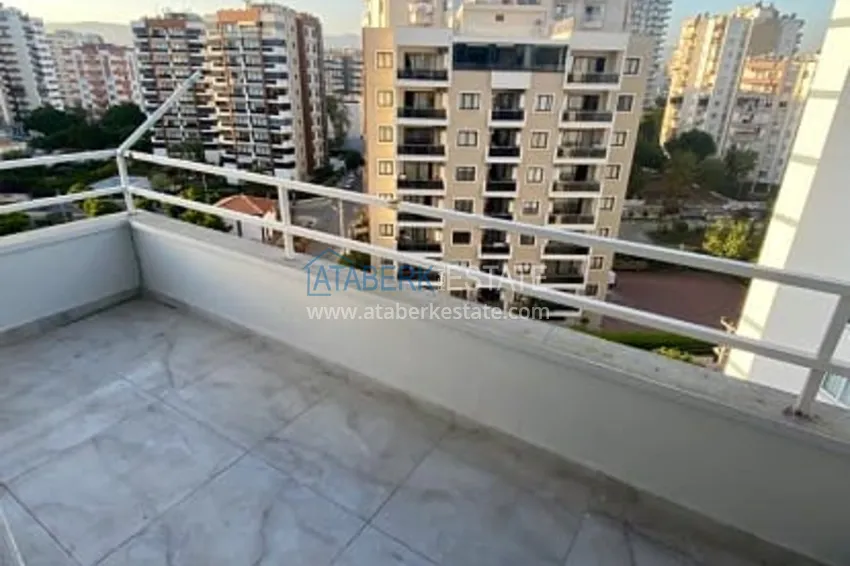 Приобрести Просторная четырехкомнатная квартира в районе Мезитли-Мерсин 17 