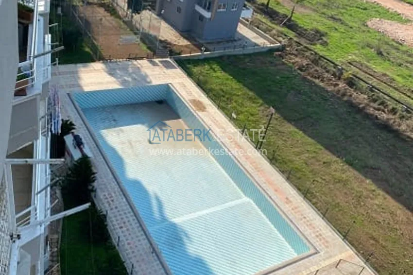 Апартаменты 3+1 с мебелью в комплексе с инфраструктурой в районе Тедже-Мерсин 2 