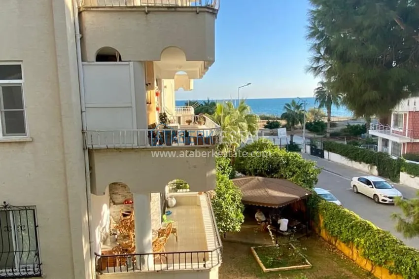 Квартира 3+1 с видом на море, на первой береговой линии район Мезитли-Мерсин 3 