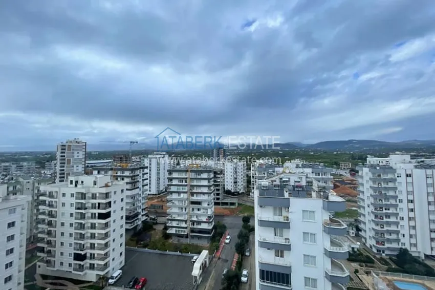 Квартира 3+1 с видом на море и горы в районе Тедже-Мерсин 8 