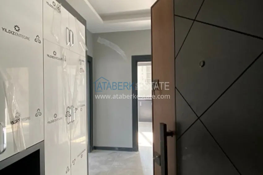 Приобрести Апартаменты 2+1 в новом жилом комплексе, в районе Тедже-Мерсин 19 