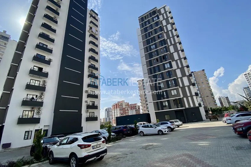 Трехкомнатные апартаменты в новом жилом комплексе в районе Мезитли-Мерсин 3 