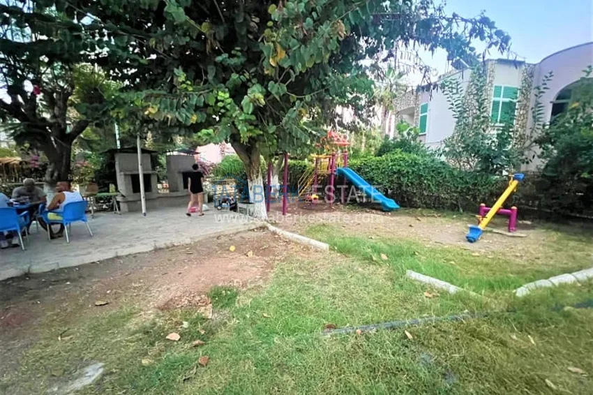 Просторная четырехкомнатная квартира на первой береговой линии район Мезитли-Мерсин 5 