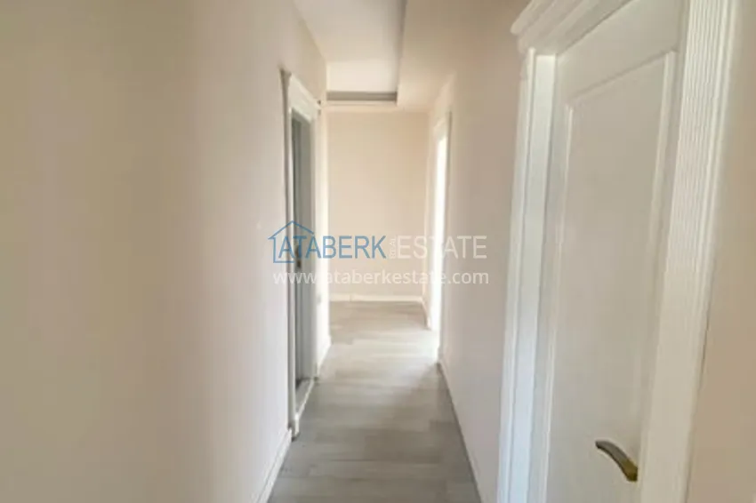 Приобрести Трехкомнатные апартаменты с видом на море и горе в уютном районе Томюк-Эрдемли 9 