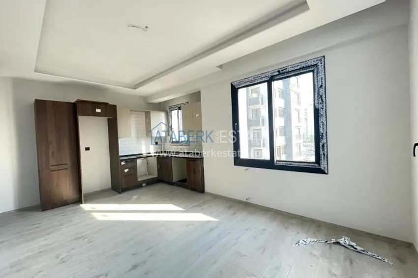 Приобрести Квартира 2+1 с чистовой отделкой, застекленным балконом, в новом ЖК в районе Тедже в Мерсине 1