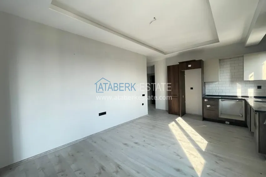 Приобрести Квартира 2+1 с чистовой отделкой, застекленным балконом, в новом ЖК в районе Тедже в Мерсине 2