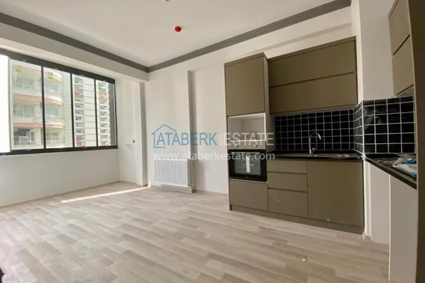 Приобрести Квартира 1+1 с чистовой отделкой, в новом ЖК район Мезитли-Мерсин 5 