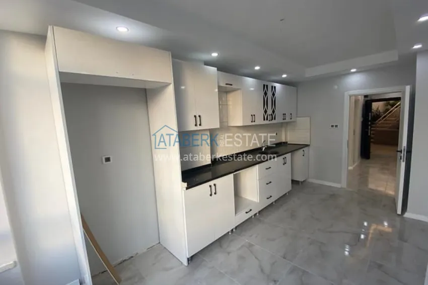 Приобрести Просторная четырехкомнатная квартира в районе Мезитли-Мерсин 9 