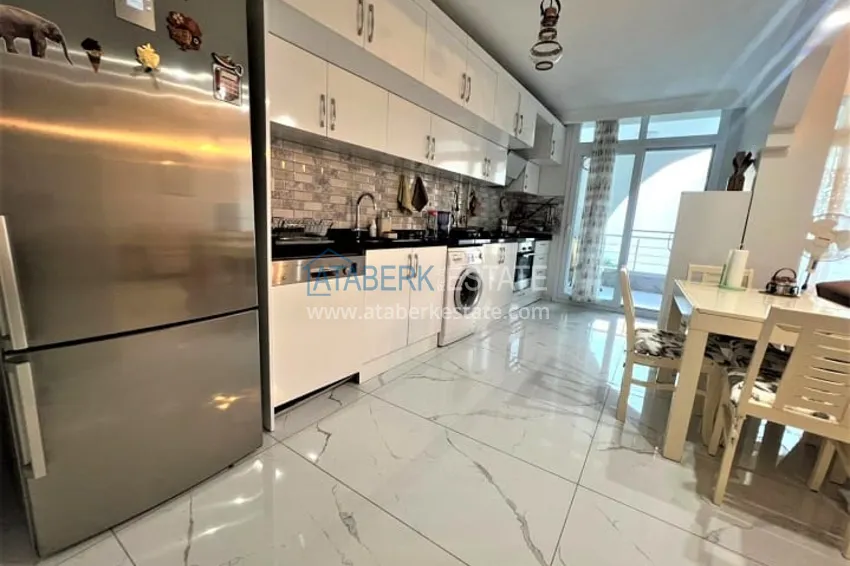 Приобрести Просторная четырехкомнатная квартира на первой береговой линии район Мезитли-Мерсин 4 