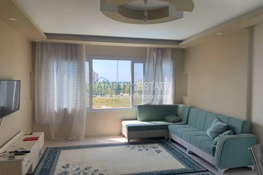 Меблированная квартира 2+1 с открытым видом на горы, район Эрдемли в Мерсине 1 