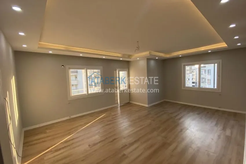 Приобрести Просторная четырехкомнатная квартира в районе Мезитли-Мерсин 1 