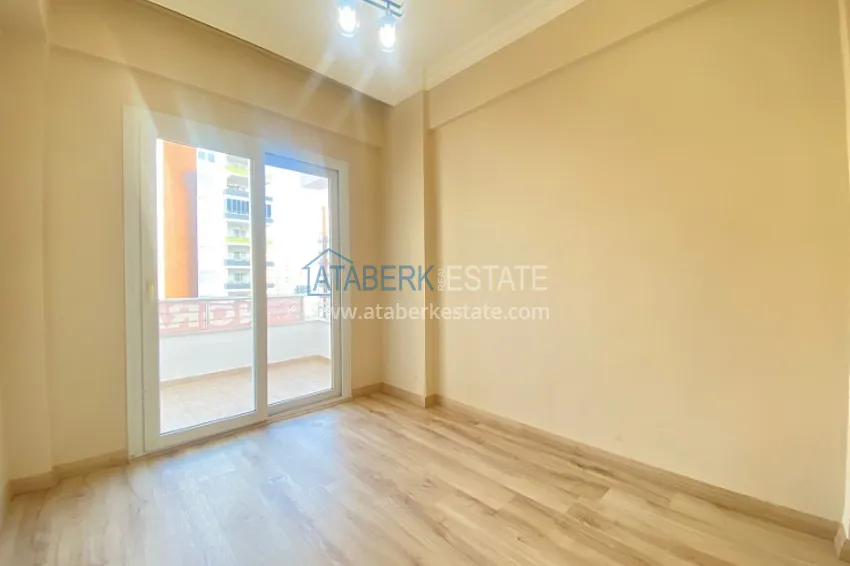 Приобрести Городская квартира в спальном районе Чифтликкей, города Мерсин 1 