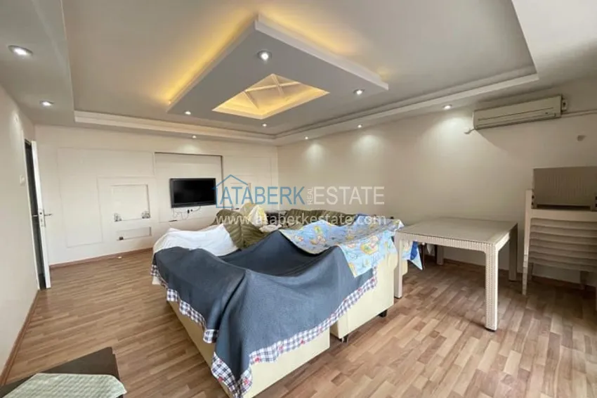 Приобрести Квартира 3+1 с собственным пляжем в комплексе с инфраструктурой в районе Мезитли-Мерсин 1 