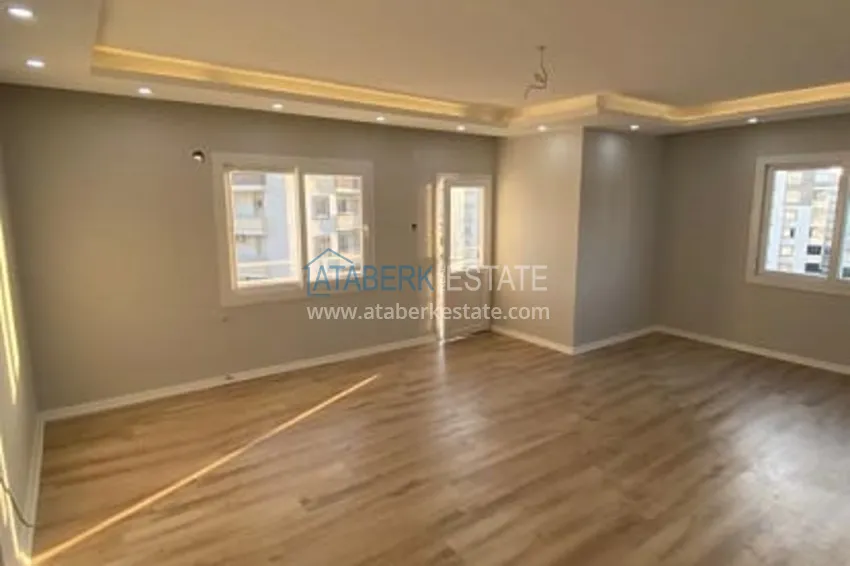 Приобрести Просторная четырехкомнатная квартира в районе Мезитли-Мерсин 3 