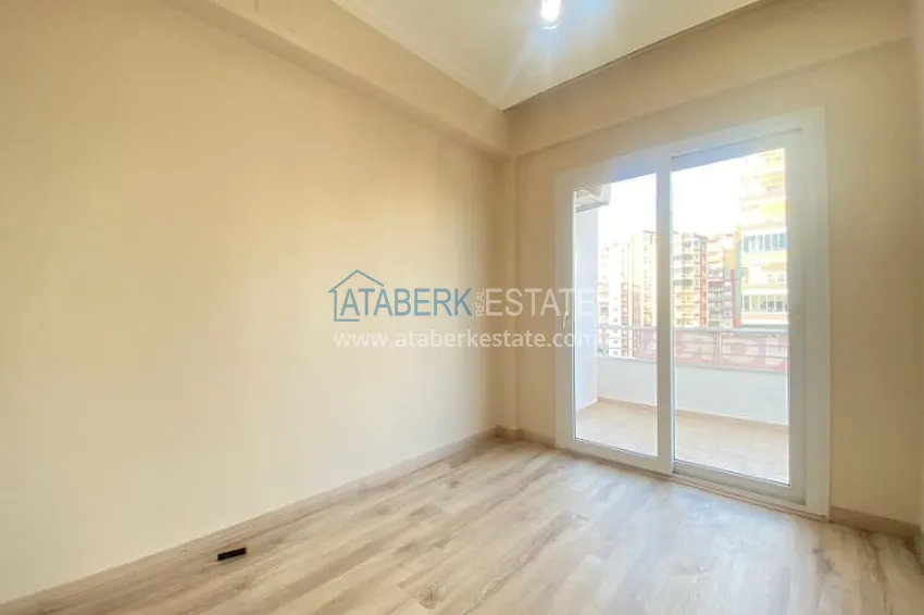 Приобрести Городская квартира в спальном районе Чифтликкей, города Мерсин 4 