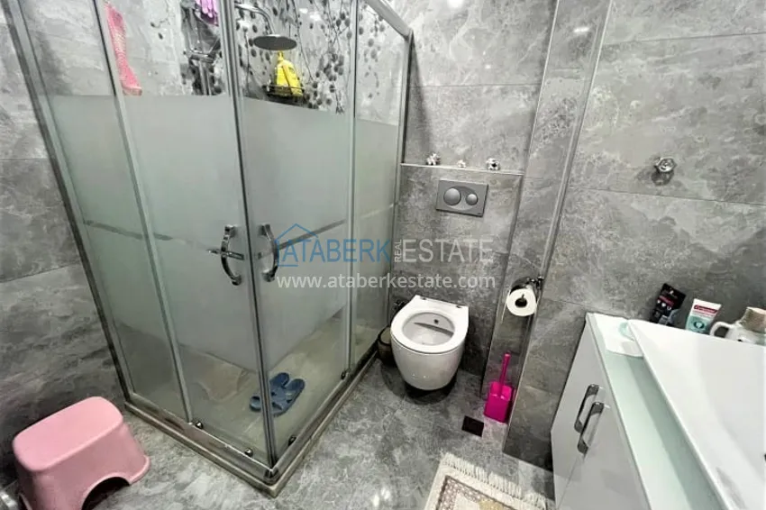 Приобрести Просторная четырехкомнатная квартира на первой береговой линии район Мезитли-Мерсин 12 