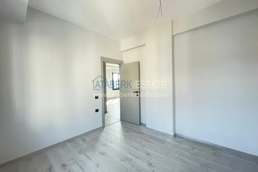 Приобрести Квартира 2+1 с чистовой отделкой, застекленным балконом, в новом ЖК в районе Тедже в Мерсине 5