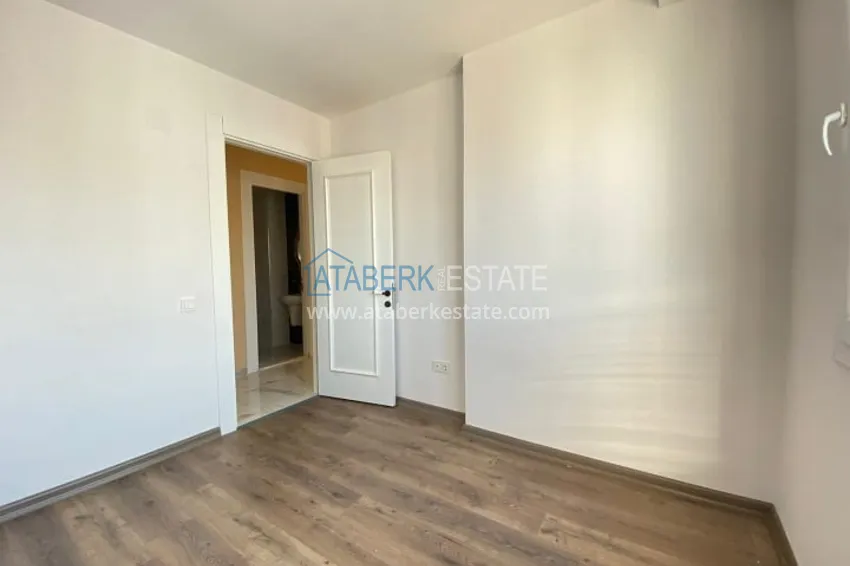 Приобрести Квартира 3+1 с застекленными балконами, частично вид на море, в центральном районе Мерсина-Мезитли 3 