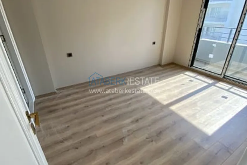 Приобрести Трехкомнатные апартаменты в новом жилом комплексе в районе Мезитли-Мерсин 4 