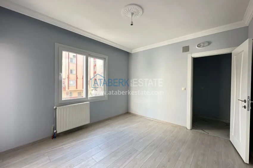 Приобрести Трехкомнатная квартира с застекленным балконом, в районе Эрдемли-Алата 6 