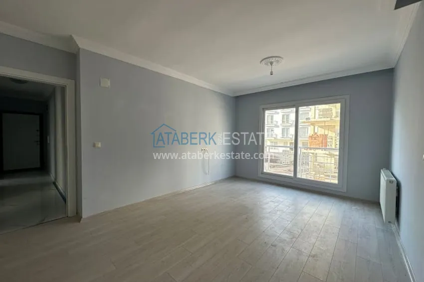 Приобрести Трехкомнатная квартира с застекленным балконом, в районе Эрдемли-Алата 7 