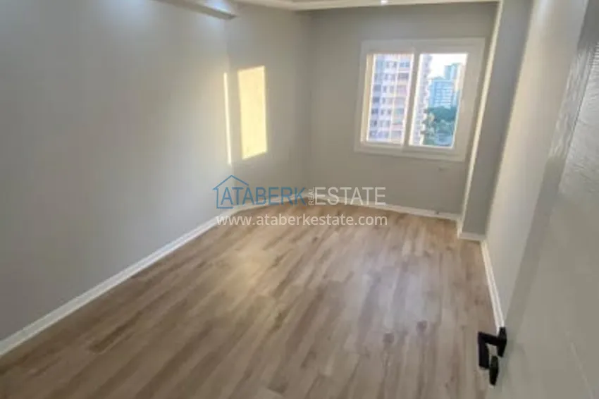 Приобрести Просторная четырехкомнатная квартира в районе Мезитли-Мерсин 5 