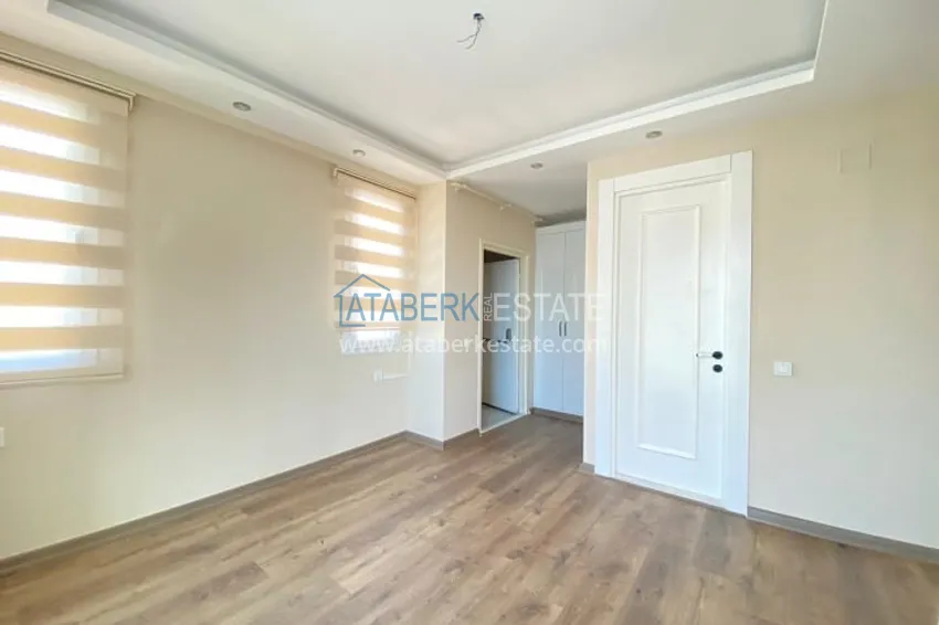 Приобрести Квартира 3+1 с застекленными балконами, частично вид на море, в центральном районе Мерсина-Мезитли 9 