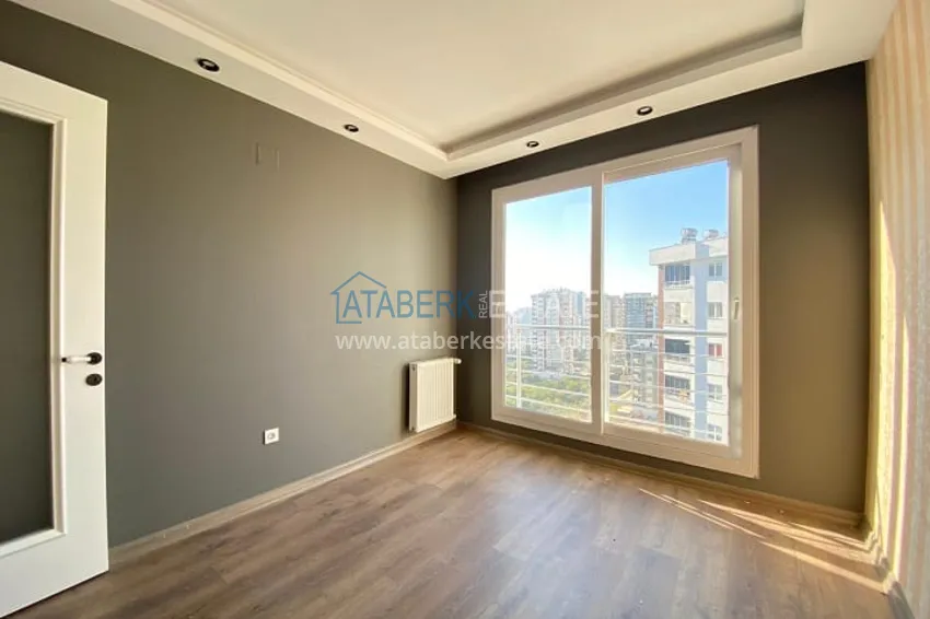 Приобрести Квартира 3+1 с застекленными балконами, частично вид на море, в центральном районе Мерсина-Мезитли 12 