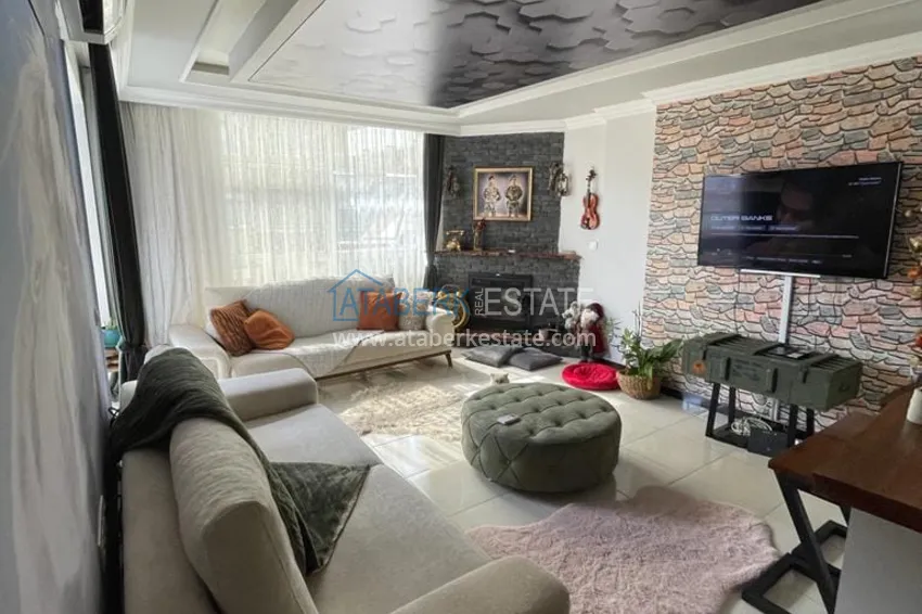 Приобрести Трёхкомнатная квартира с застекленным балконом, рядом с морем, район Оба - Алания  1 