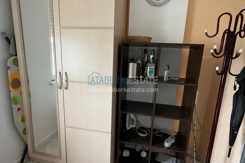 Приобрести Просторная четырехкомнатная квартира с 3 спальнями и открытым видом на горы в Газипаше 1 