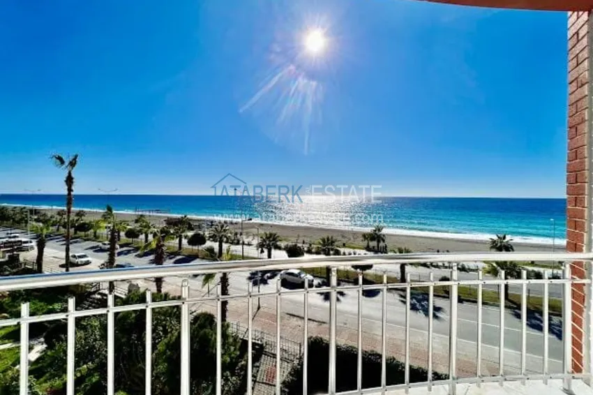 Приобрести Квартира 2+1 с люксовым интерьером – Махмутлар, первая береговая линия 10 