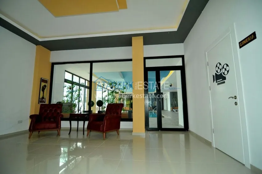 Садовый дуплекс 2+1 в Кестеле с мебелью в благоустроенном комплексе, подходит для гражданства 14 