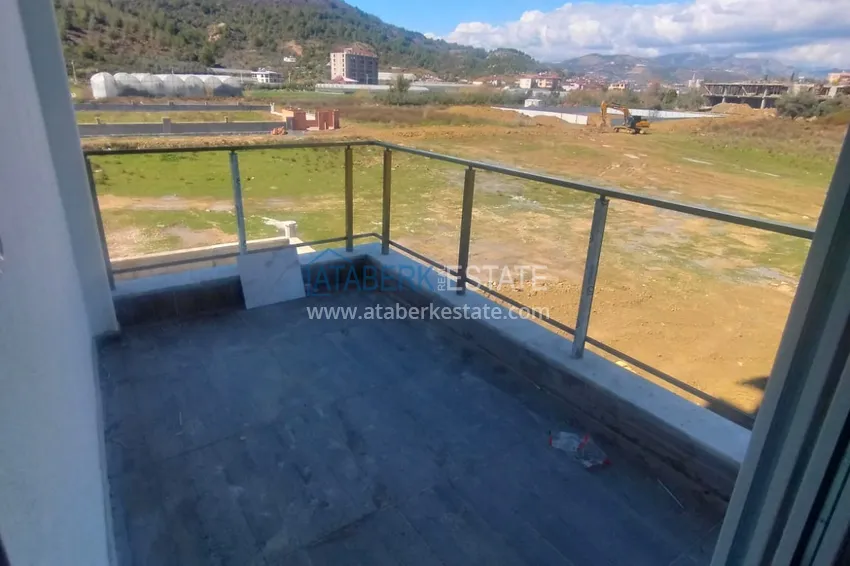 Приобрести Двухкомнатная квартира в комплексе на завершающем этапе строительства в Газипаше 13 